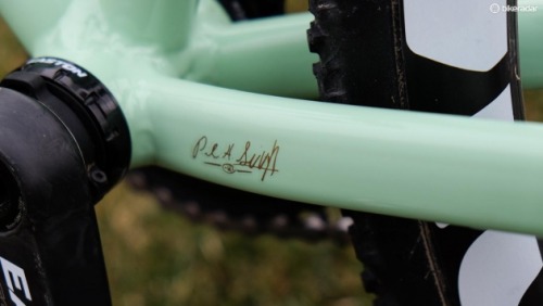 aces5050:(via Horse for the Course: Singlespeed Rock Lobster for a weekend of bad decisions - BikeRa