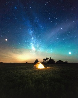 jaxsonpohlman:  Sleeping under the stars
