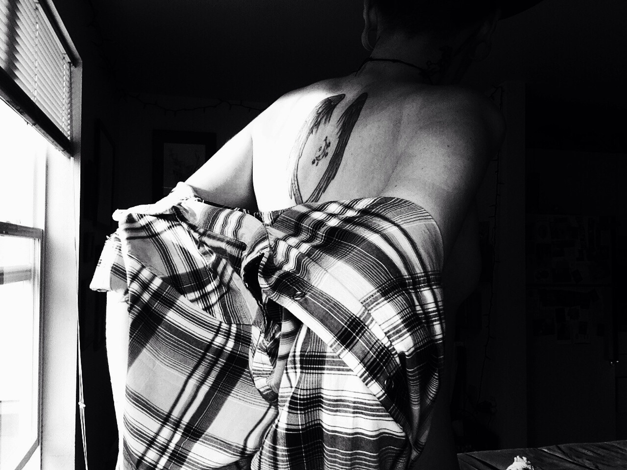 transexy:  seattlebreather:  Constant state of undress.  Hottie.