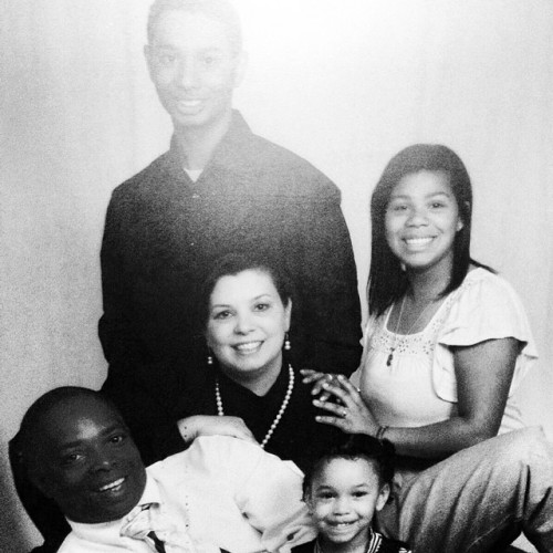 Photo quality is crap but this is the first family portrait we’ve taken since I was 3. It was about time we had a new one, especially after we adopted my sister. #100happydays #day68 #tbt #FamilyofFiveNow 