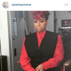 moisemorancy:  ayee-daria:  procrastinated-perfection:  afrodisiac-dom:  Mmm Damn raven you need to come my way