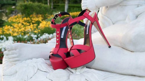 raspberry heels