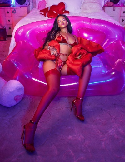 Porn Pics hellyeahrihannafenty:savagexfenty. 