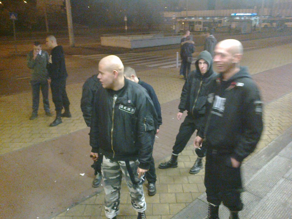 1488skinhead:  wir brauchen jetzt was für unseren Spass