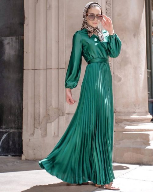 Green silky maxi-dress - swishy