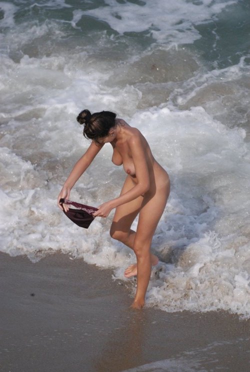 pants-on-or-off-nudists:  Here are the marvellous http://chubby-nudists-and-naturists.tumblr.com/