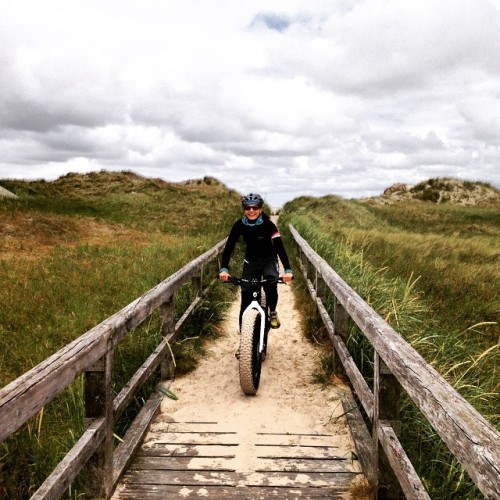 bikes-bridges-beer: Ein echt fätter Strand hier in Sankt Peter Ording… ift.tt/1d7KNat