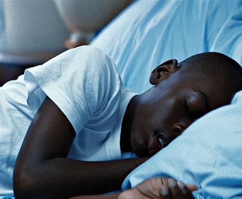 movie-gifs:At some point, you gotta decide for yourself who you gonna be. Can’t let nobody make that decision for you.MOONLIGHT (2016)  dir. Barry Jenkins
