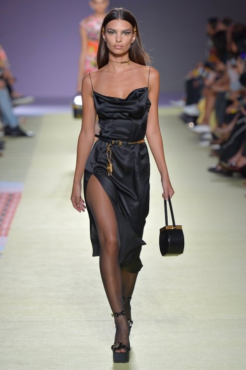 Emily Ratajkowski walked the Runway, a vacant expression on her face&hellip;  She wanted to