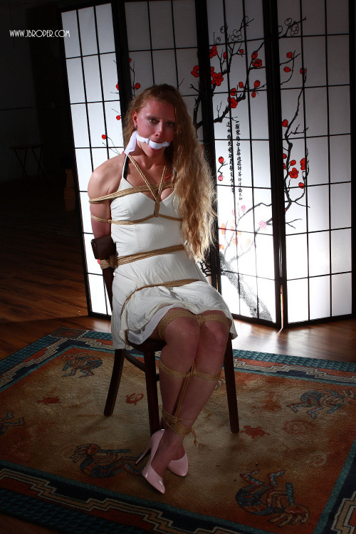 bondagehedgehog:  Cora adult photos