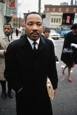 l3ts-get-fri3d:  The rawest photo I’ve ever seen of MLK