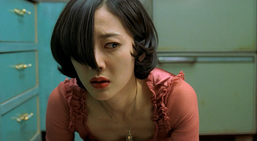 florencepugh:JANGHWA, HONGRYEON (A Tale of Two Sisters) 2003, dir. Kim Jee-woon.