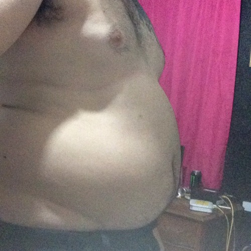 XXX makemefatter:  Before and after eating 7lbs photo