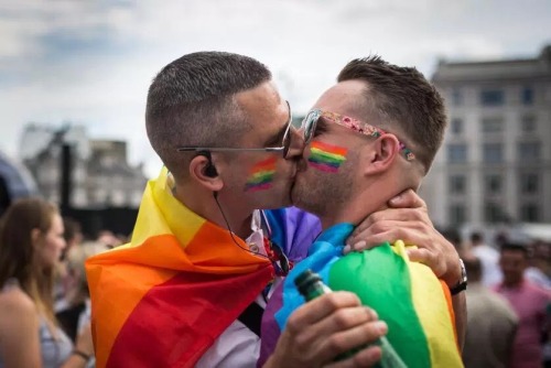 thegaydarradar:  Happy first day of pride
