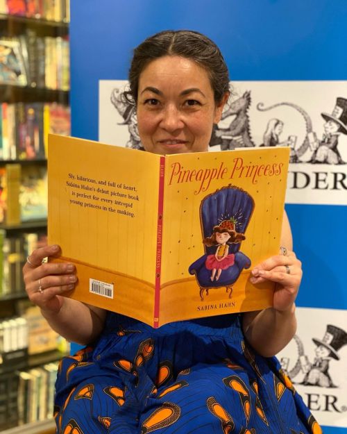 Thank you, @mcmillan._.kids and @booksofwonder for the magical launch of my book. It was the juicy c