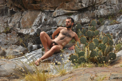 otternaturist:Hairy faces and slim bodies:http://otternaturist.tumblr.com