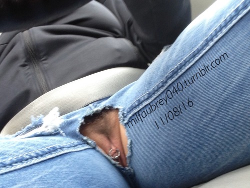 XXX milfaubrey040:  A lil perk while driving photo