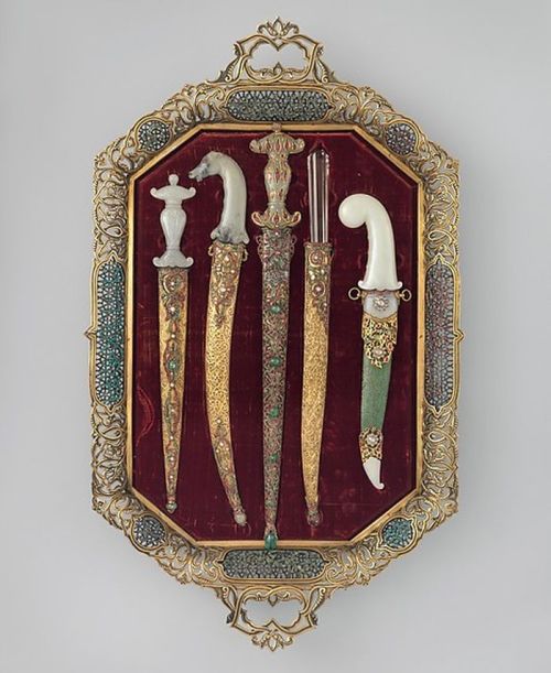 art-of-swords:Khanjar DaggerDated: 19th centuryCulture: IndianMedium: steel, nephrite, gold, emerald