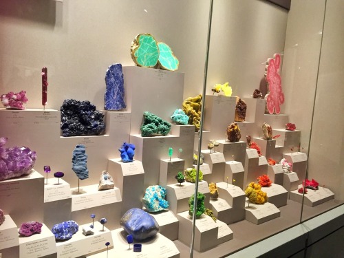 scumbugg:tempestpaige:some photographs of the gem and mineral collection at the smithsonian museum o