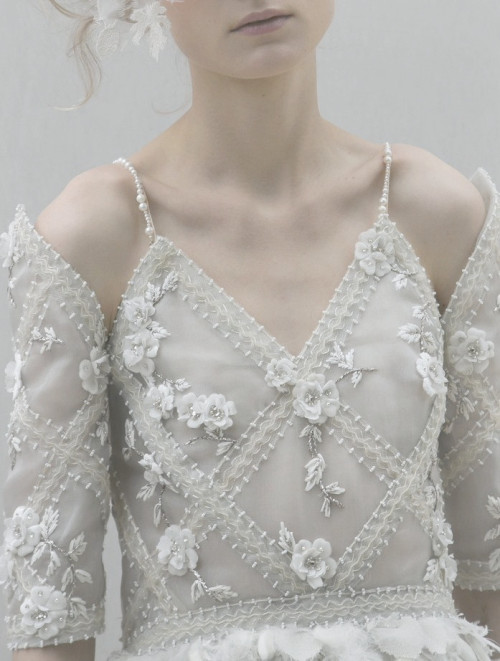 wink-smile-pout:Chanel Haute Couture Spring 2013  