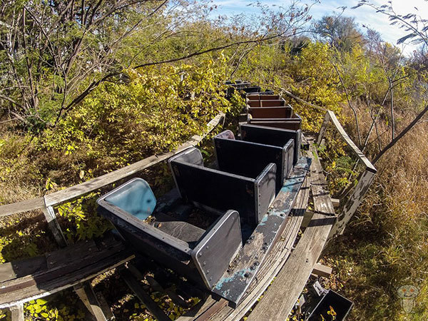 hahamagartconnect:  ABANDONED AMUSEMENT PARKS I cannot stop surfing through these