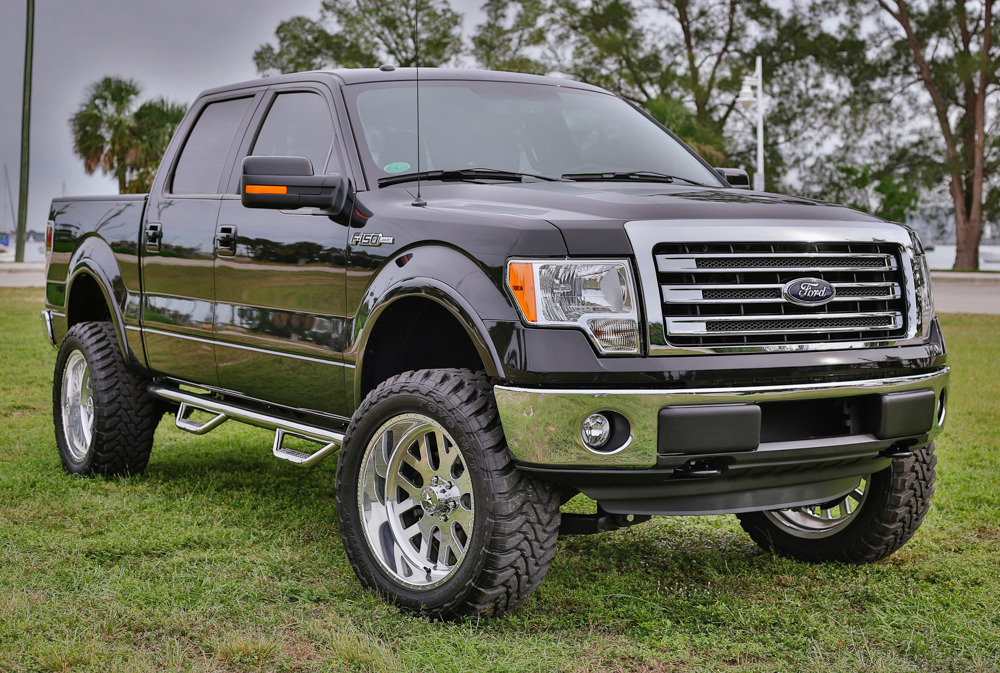 autoaddiction:  &lsquo;13 F-150 on 22 inch forces
