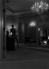 oberlin:Chanel Oberlin ➝ running in heels