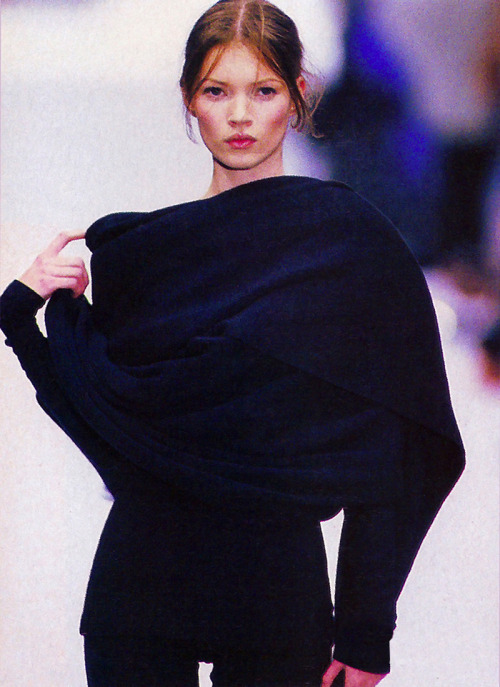 supermodelgif:  Kate Moss at Complice f/w 1993 