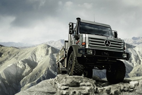 MERCEDES-BENZ UNIMOG.(via Mercedes-Benz Unimog - The U4000)