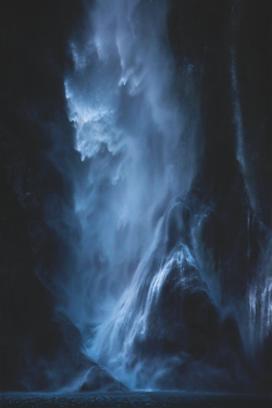 wearevanity:  Falling Water © 