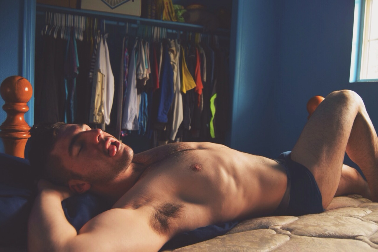 sex-lies-and-bowties:  I woke up like dis.  
