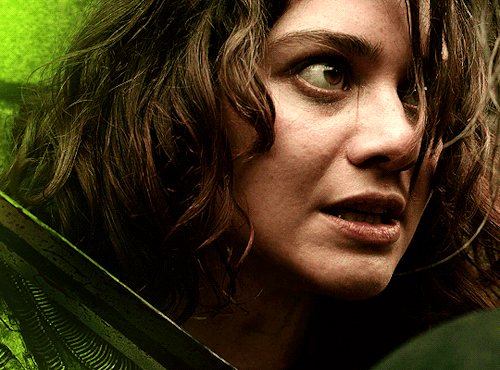 veronica-lodge:LADIES MEME: [5/5] deserved better > renfri of creyden