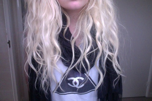 paleasashes:  sadbutstillhorny:  *: looking for more pale? *:  diamonds out of ashes
