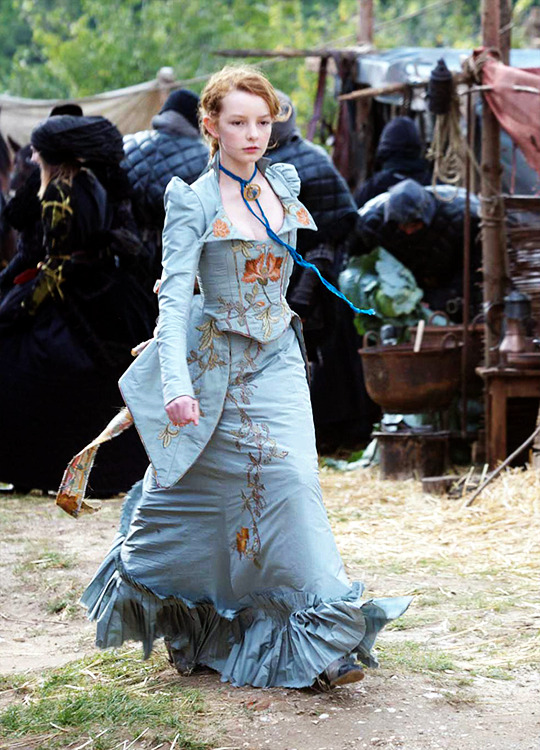 The Secret Moonacre Porn - fuckyeahcostumedramas â€” Dakota Blue Richards in 'The Secret of Moonacre'...