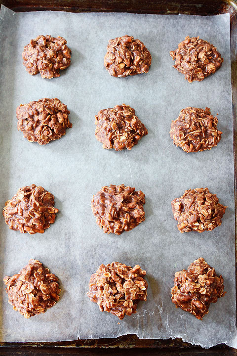 foodffs:  No-Bake Chocolate Peanut Butter Pretzel Cookies  Really nice recipes. Every