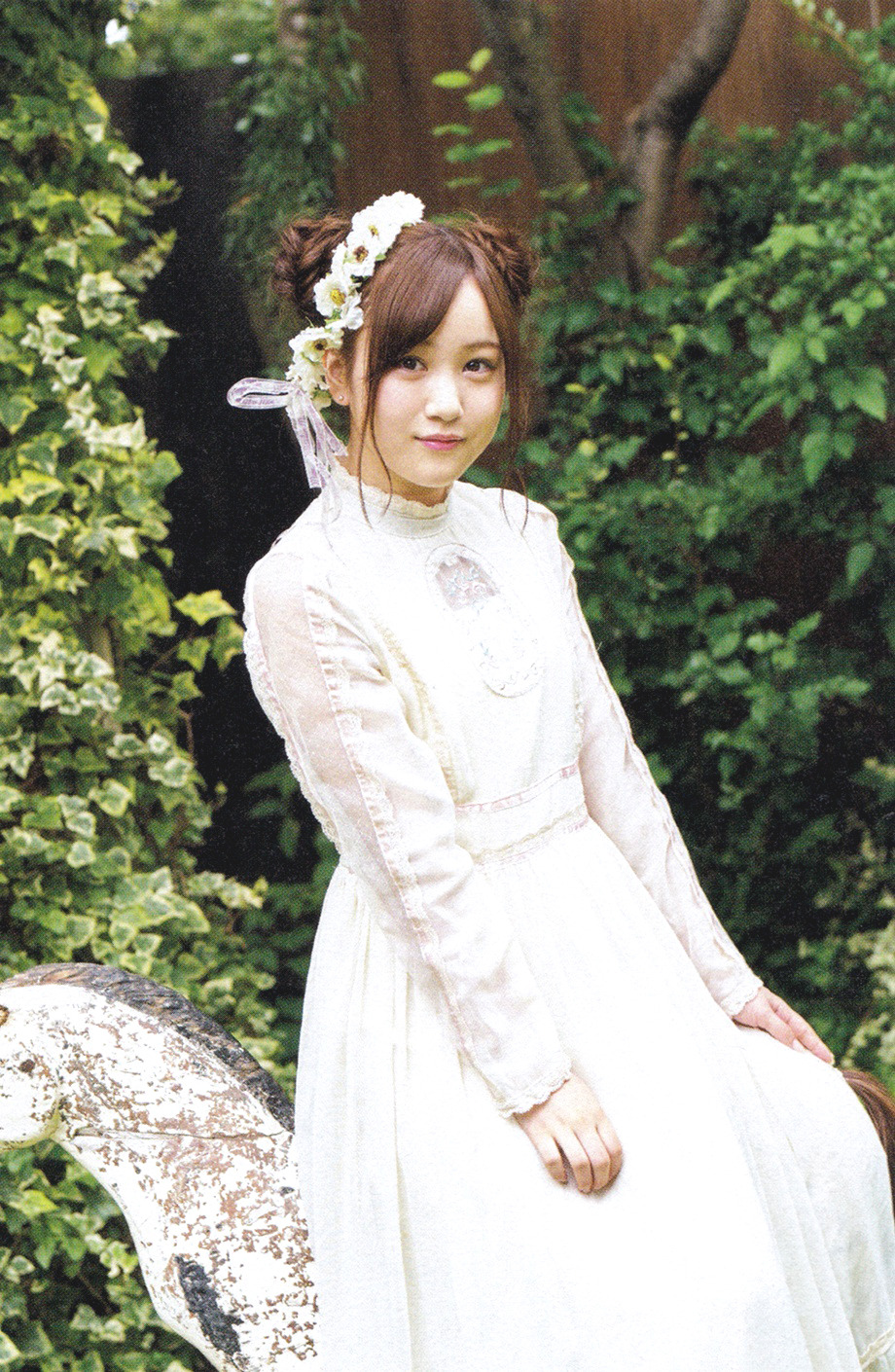 46pic:  Minami Hoshino - ENTAME  