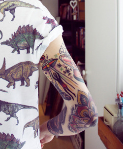 kickembackandshutup:  flyinunicorn69:  Beautyvintageandink