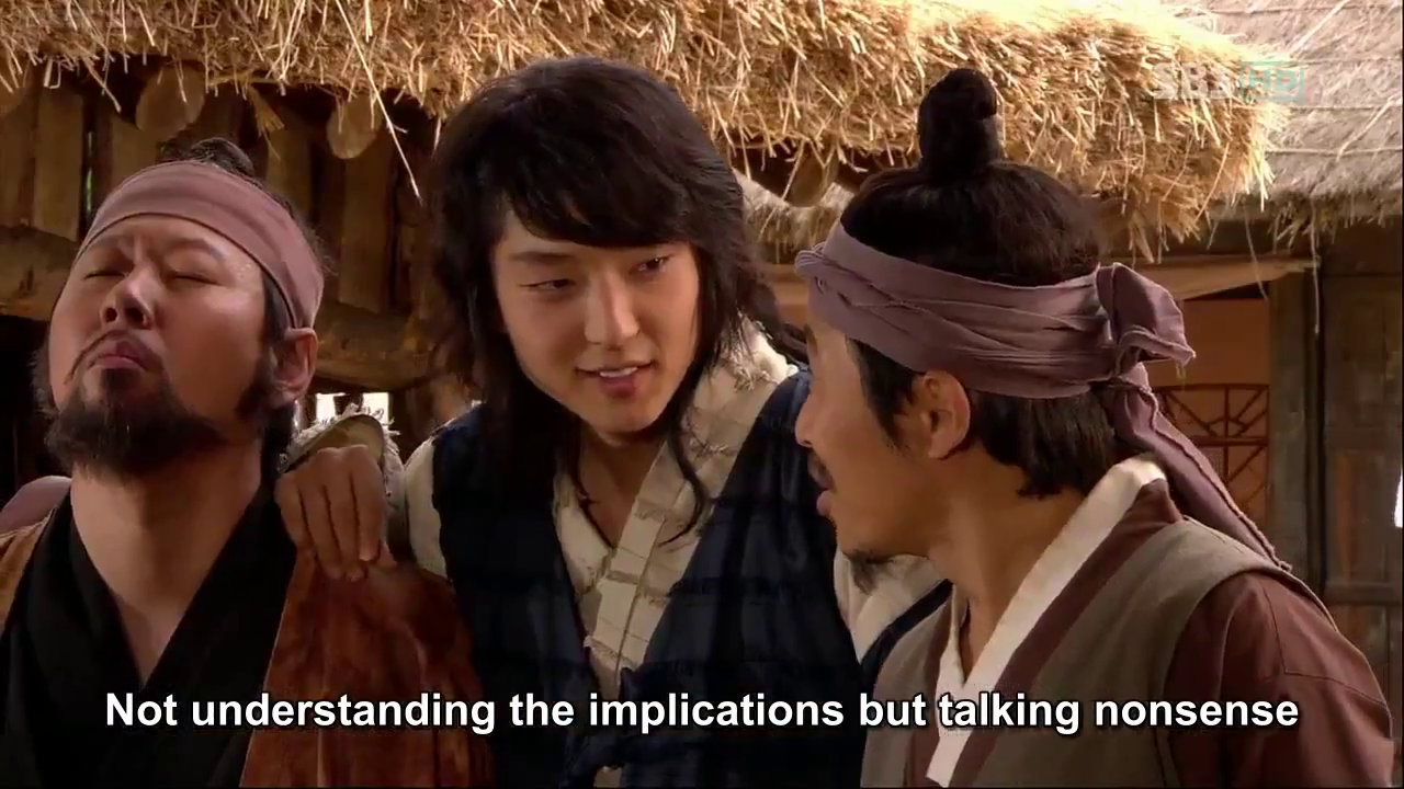 amoulajojomadridista:☑ LEE JOON GI‘s eyes are a NATIONAL WONDER ☺