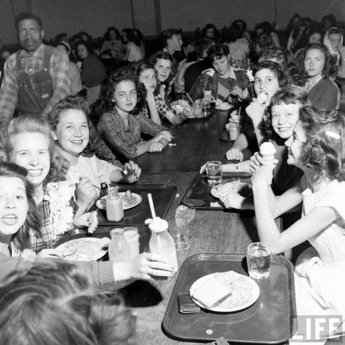 electronicsquid:Lunch at Whitehaven High School, Memphis, Tennessee(Edward Clark. 1947)