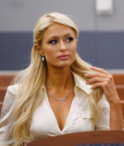 parishitme:  Paris Hilton in court, accepting