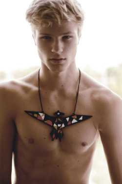 bookofboys:  Robin Hafemann by Sbastien for