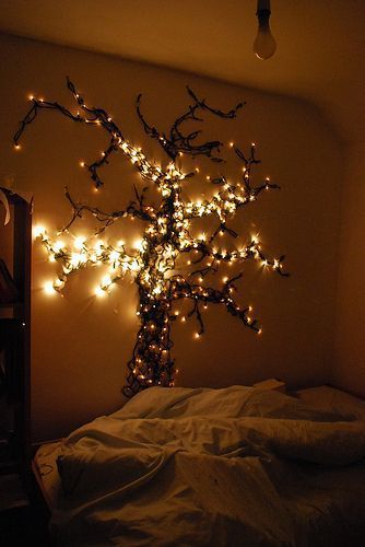 mosouka:  Amazing DIY String Light Tree ~ All you need is 3M command strips &amp;
