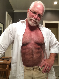 dadopenyourshirt:  Muscle grandpa