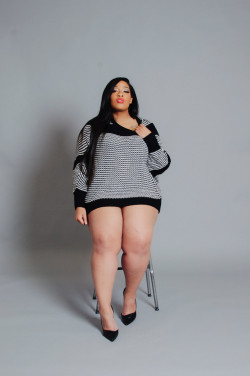 ouijavvhore:  plussizeebony:  Essie Golden in Pop Up Plus’s Hug Worthy Black White Knit Sweater   Legs 💜💜💜💜💜💜💜