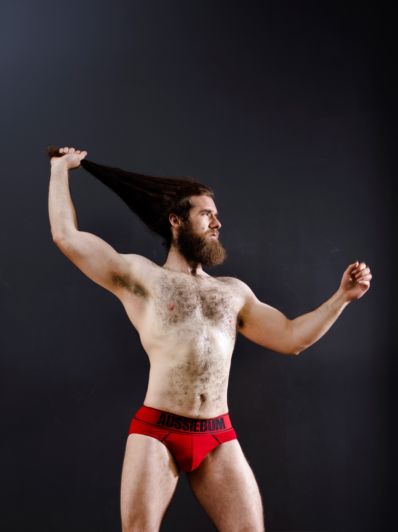 vershairyguy:Photo by @studiozsl