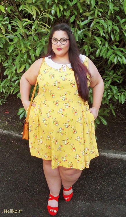 neiiko:I love my first modcloth dress, it’s a size 4X, I bought it a while ago during winter sales, 