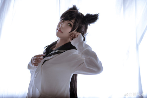cosplay-zhifu:萧筱乐_ 10月2日 00:00 来自 iPhone客户端cos正片#碧蓝航线##学园幻想曲#  “指挥官，一起回家吧”爱宕：@萧筱乐_ PHX：@蓝染Aizen_ 妆后