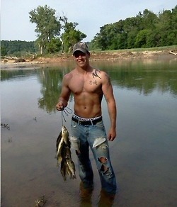 Hot Guys Fishing http://hotmusclejockguys.blogspot.com/2014/07/hot-fishing-muscle-jocks.html