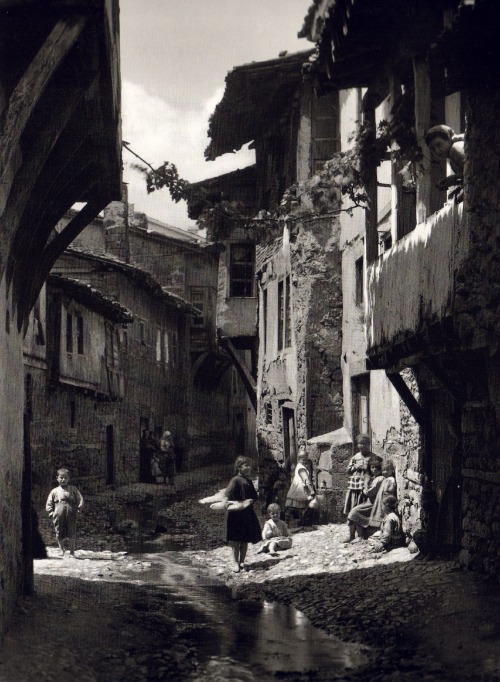 Area of Edessa, Northern part of Greece, by Fred Boissonnas (1903-1930) 