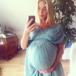 selfshotpreggo: